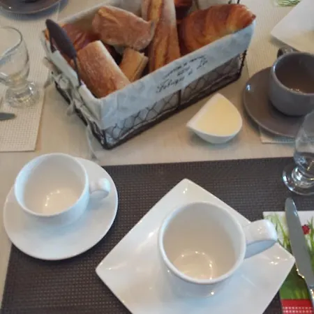 باريس كوتيه غاردن فندق مبيت وإفطار 3*
